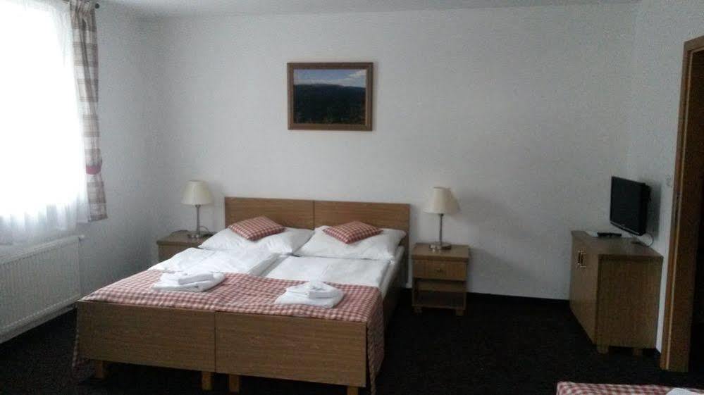 Hotel Seifert Nove Hamry Ngoại thất bức ảnh